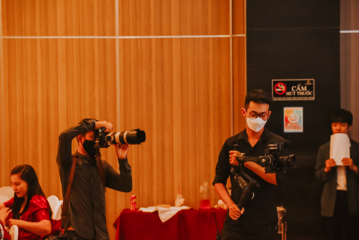 quay chụp sự kiện Halloween