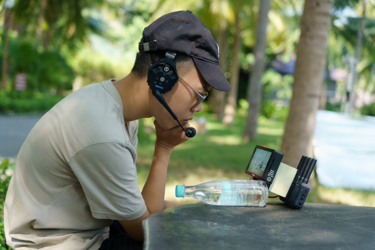 intercom trong đoàn phim