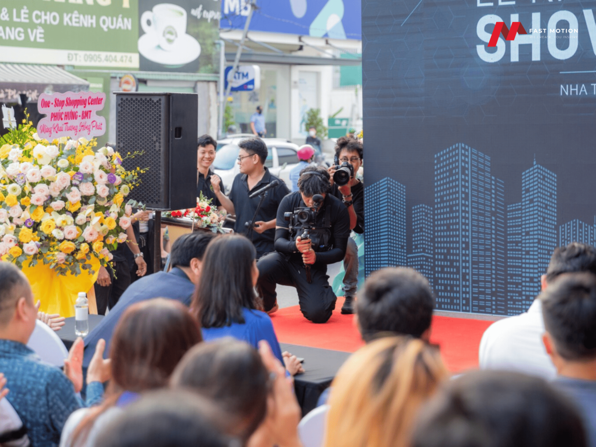 quay chụp sự kiện